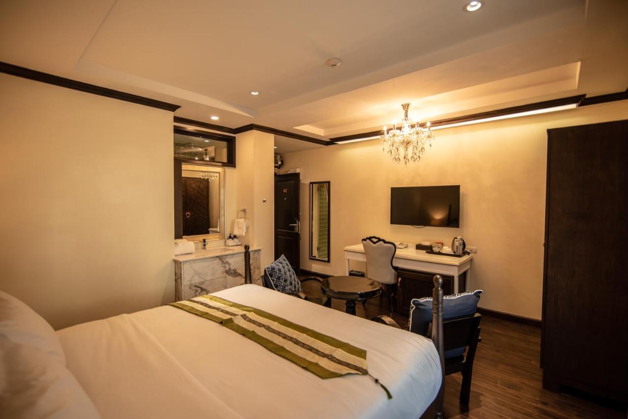 Nanta Glam CM Hotel&Residences Chiang Mai Buitenkant foto