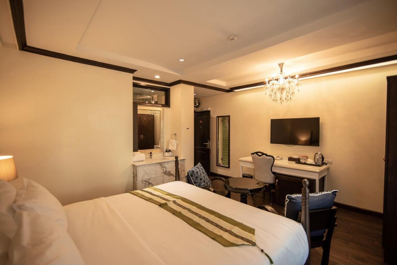 Nanta Glam CM Hotel&Residences Chiang Mai Buitenkant foto
